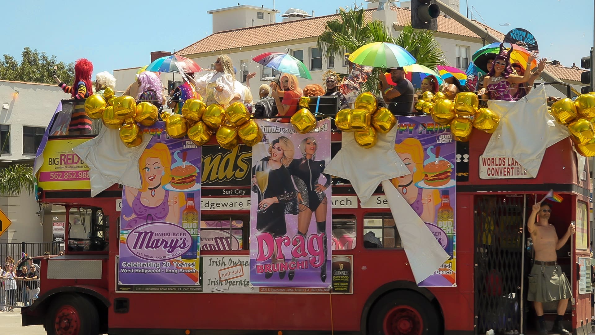 Parade25