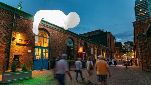 Giant Humanoids Descend Upon DTLA in “Fantastic Planet” at FIGat7th