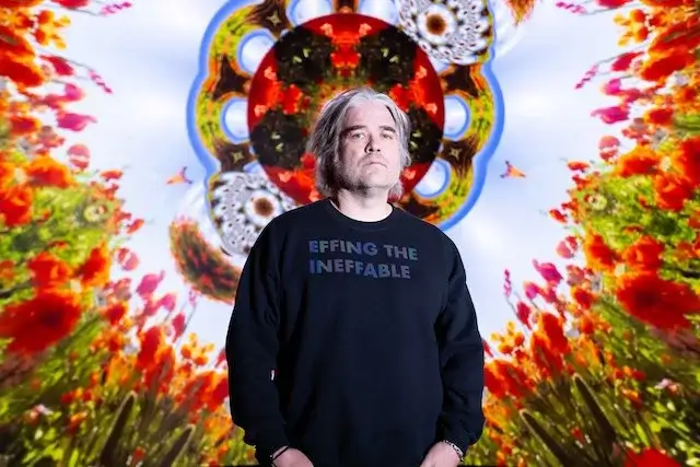 Chris Holmes and Cosm Unveil a Mesmerizing Kaleidoscopic Audiovisual Adventure